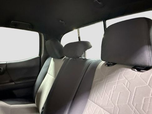 Used 2021 Toyota Tacoma TRD Off-Road image 24