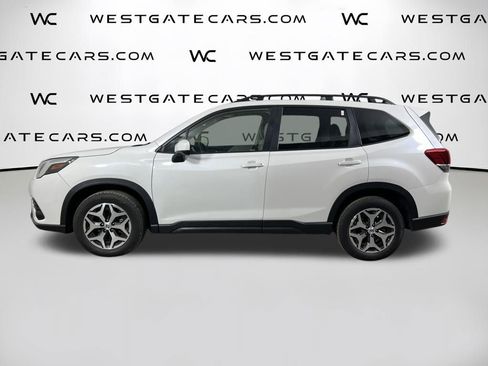 Used 2023 Subaru Forester Premium image 5