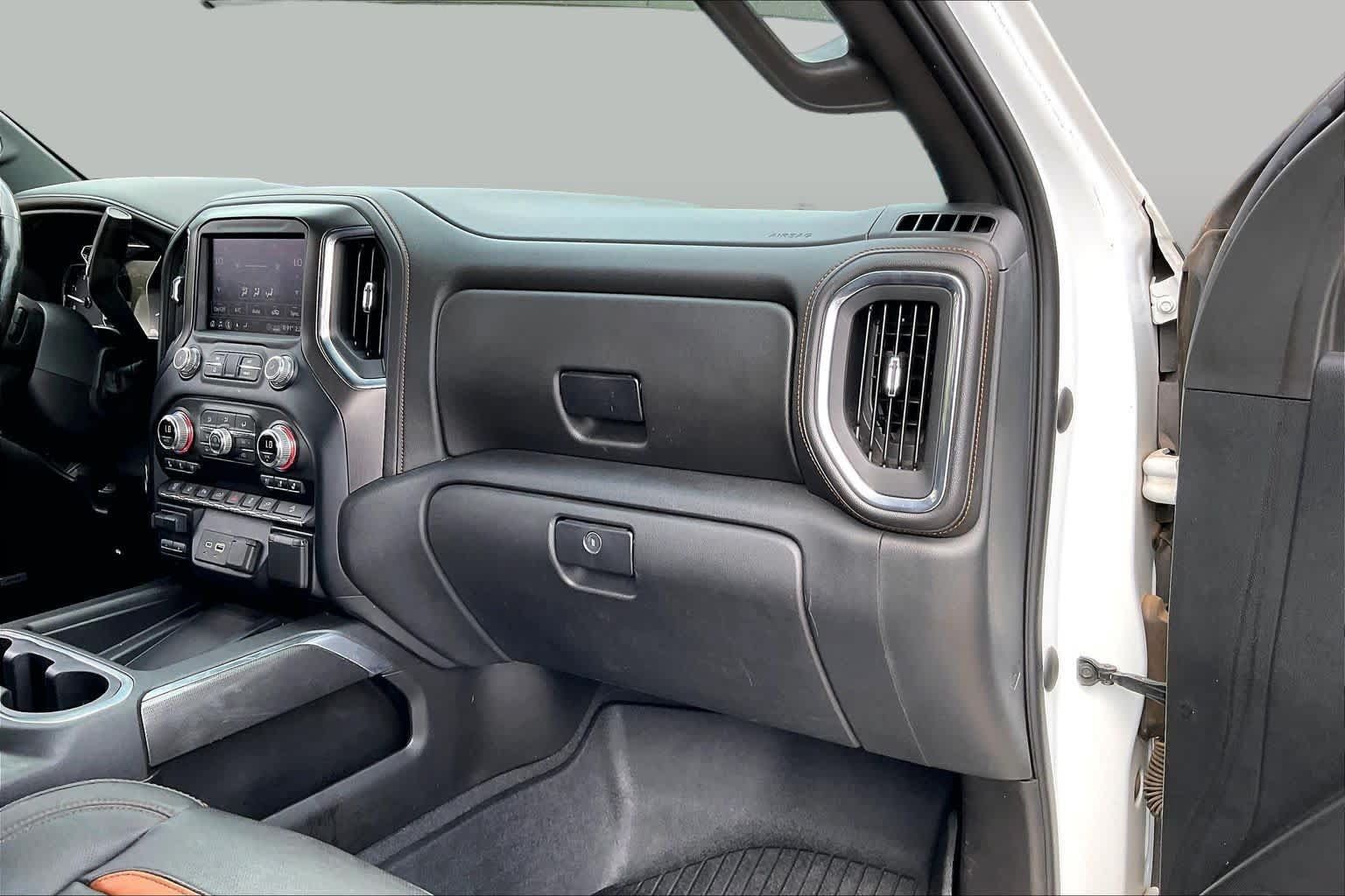 Used 2020 GMC Sierra 3500 AT4 w/ AT4 Premium Package AWD/4WD image 18