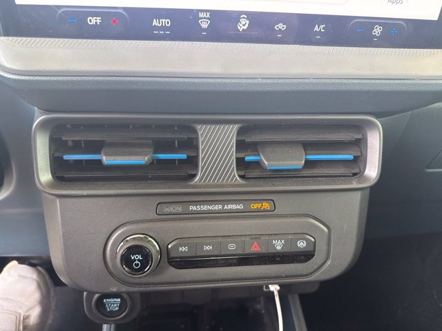 Used 2025 Ford Maverick Lobo AWD/4WD image 22