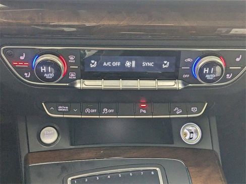 Used 2018 Audi Q5 2.0T Premium Plus w/ Premium Plus Package image 24