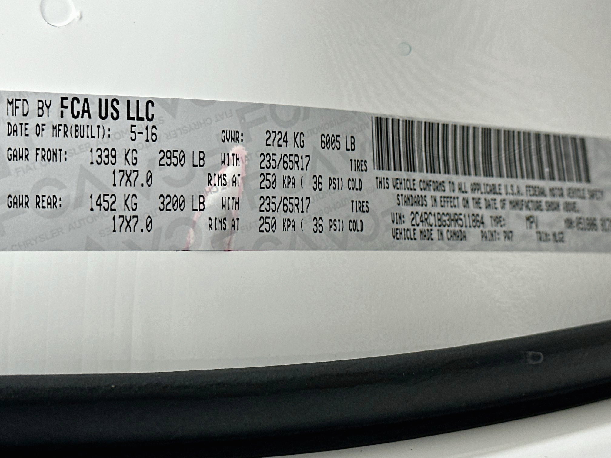 Used 2017 Chrysler Pacifica Touring-L w/ 13 Speaker Alpine Sound Group FWD image 12