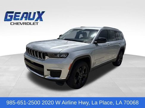 Used 2024 Jeep Grand Cherokee L Laredo RWD image 1