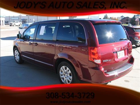 Used 2017 Dodge Grand Caravan SE w/ Power Window Group image 29