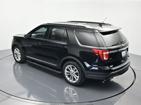 Used 2018 Ford Explorer XLT w/ Equipment Group 202A FWD image 35