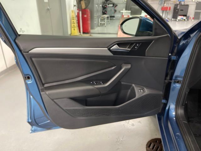 Used 2019 Volkswagen Jetta S w/ Driver Assistance Package FWD image 25