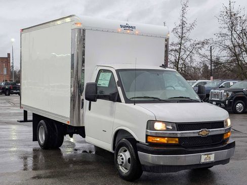 New 2024 Chevrolet Express 3500 w/ Power Convenience Package image 9
