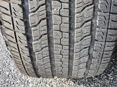 Certified 2024 Chevrolet Colorado W/T image 11