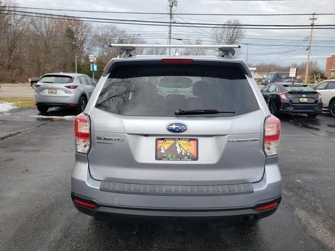 Used 2017 Subaru Forester 2.5i Premium w/ All-Weather Package image 4