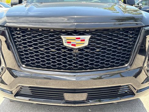 New 2026 Cadillac Escalade Platinum Sport AWD/4WD image 15