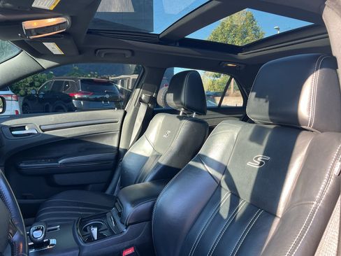 Used 2014 Chrysler 300 S AWD/4WD image 11