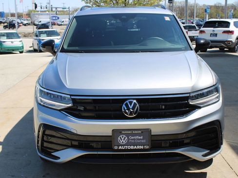 Certified 2023 Volkswagen Tiguan SE R-Line image 2