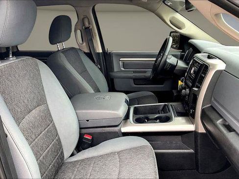 Used 2018 RAM 1500 Big Horn image 30