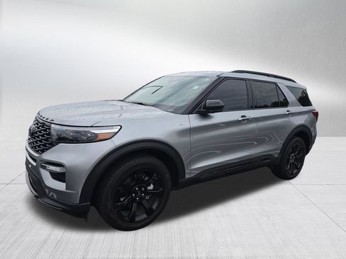 Used 2024 Ford Explorer ST-Line w/ Class IV Trailer Tow Package AWD/4WD image 9