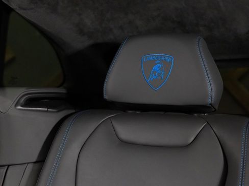 Used 2020 Lamborghini Urus image 9