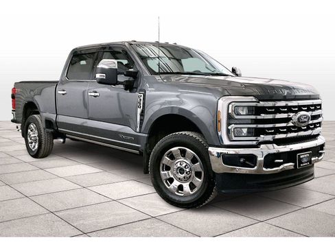 Used 2022 Chevrolet Colorado Z71 image 2