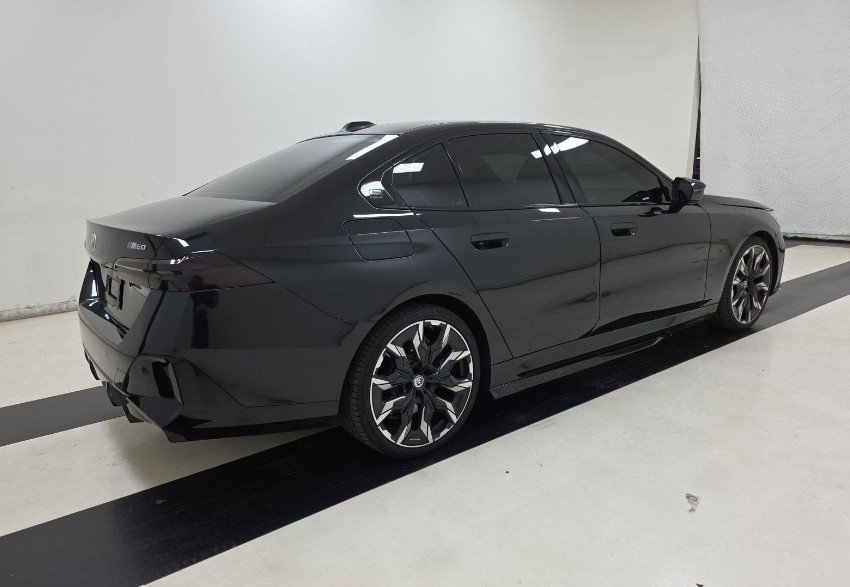 Used 2024 BMW i5 M60 w/ Executive Package AWD/4WD image 2