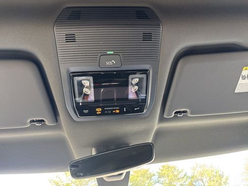 New 2025 Volkswagen ID. Buzz Pro S image 20