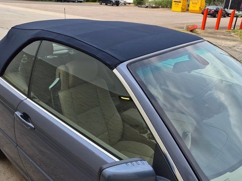 Used 2005 BMW 325Ci Convertible RWD image 18