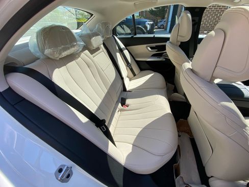 New 2026 Mercedes-Benz E 350 4MATIC Sedan image 29