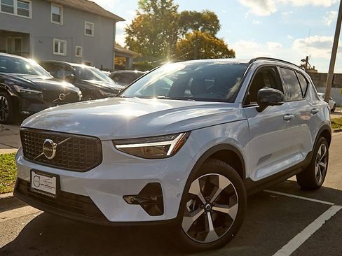 New 2026 Volvo XC40 B5 Plus w/ Protection Package Premier image 1
