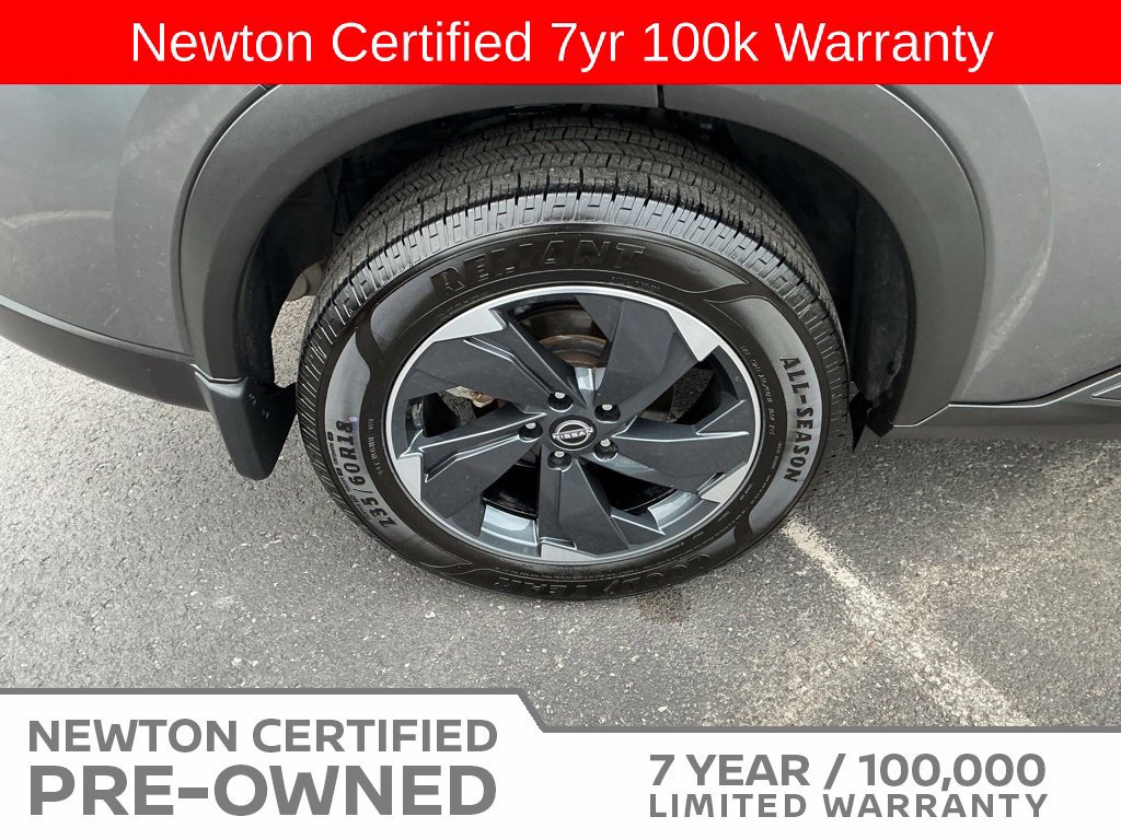 Used 2025 Nissan Rogue SV AWD/4WD image 45