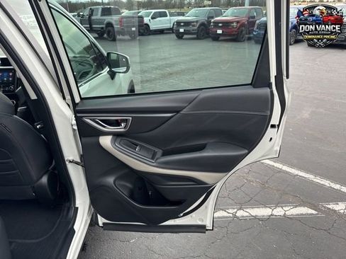 Used 2023 Subaru Forester Limited image 33