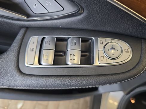 Certified 2022 Mercedes-Benz GLC 300 4MATIC image 31