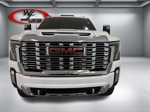 Used 2024 GMC Sierra 2500 Denali w/ Denali Reserve Package AWD/4WD image 2