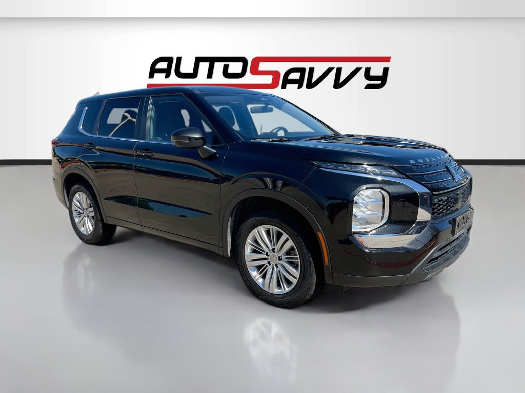 Used 2024 Mitsubishi Outlander ES AWD/4WD image 1