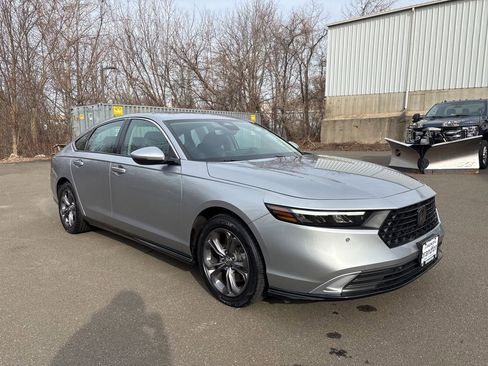 Used 2023 Honda Accord EX-L image 1