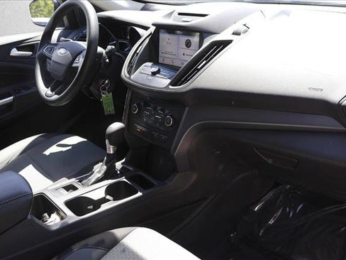 Used 2017 Ford Escape SE w/ Equipment Group 201A AWD/4WD image 27