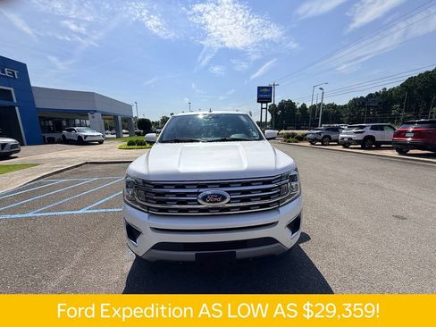 Used 2019 Ford Expedition Limited w/ Equipment Group 301A RWD image 21