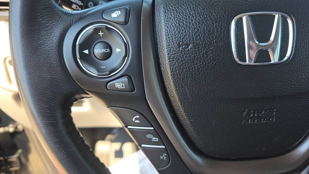 Used 2017 Honda Pilot EX-L image 16