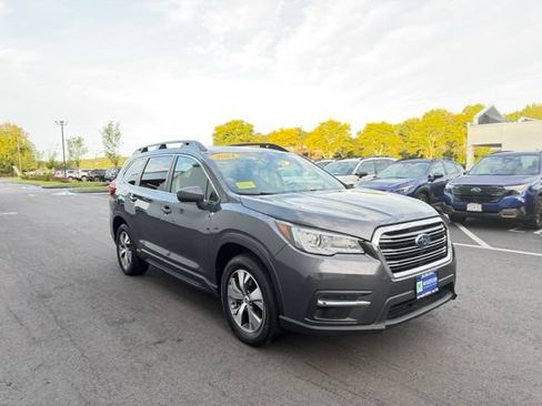 Used 2021 Subaru Ascent Premium w/ Convenience Package AWD/4WD image 4