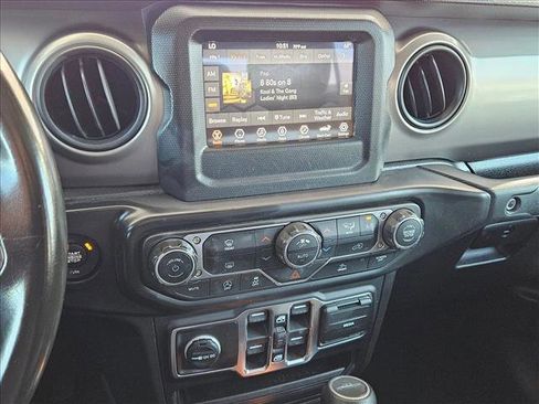 Used 2020 Jeep Gladiator Sport w/ Quick Order Package 24S image 12