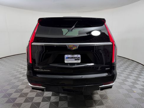 Used 2024 Cadillac Escalade Premium Luxury w/ Performance Package image 10