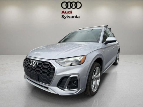 Certified 2025 Audi Q5 2.0T Premium Plus w/ Premium Plus Package AWD/4WD image 3