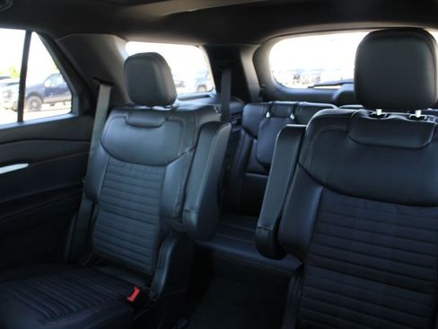 New 2026 Ford Explorer ST-Line w/ ST-Line Street Pack AWD/4WD image 23