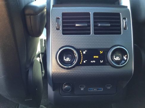 Used 2019 Land Rover Range Rover Sport HST image 21