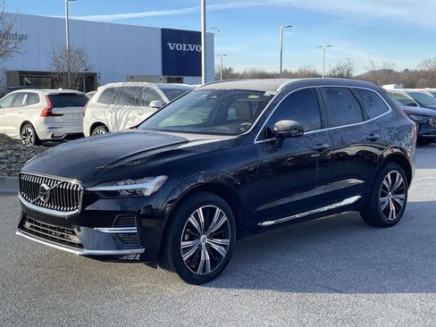 Used 2023 Volvo XC60 B5 Plus w/ Climate Package image 24