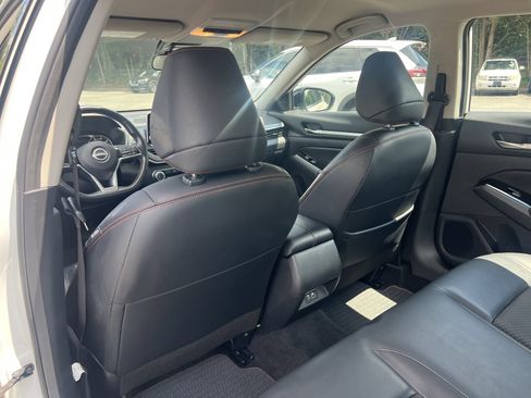 Used 2024 Nissan Altima 2.5 SR FWD image 18