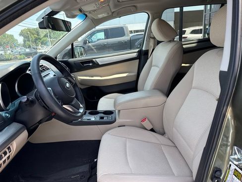 Used 2019 Subaru Outback 2.5i Premium w/ Protection Package #1 AWD/4WD image 5