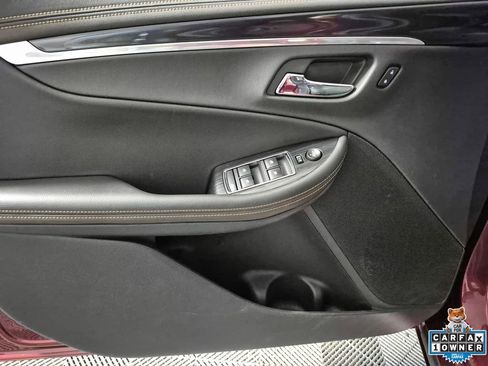 Used 2017 Chevrolet Impala LT w/ Convenience Package image 13