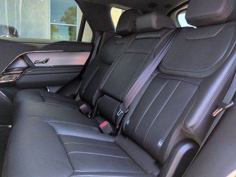 Certified 2025 Land Rover Range Rover Sport AWD/4WD image 23
