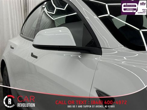 Used 2022 Tesla Model 3 Long Range AWD/4WD image 36