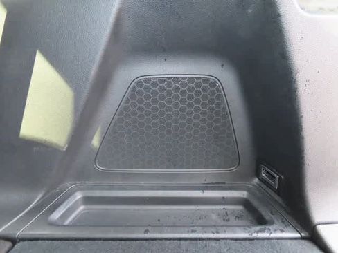 Certified 2023 Honda Pilot LX image 12