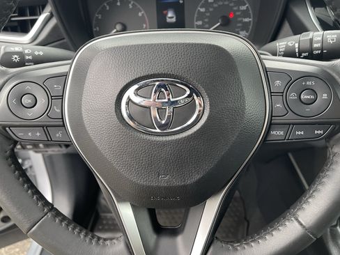 Certified 2024 Toyota Corolla Cross AWD Hybrid image 17