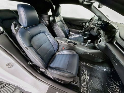 Used 2025 Ford Mustang GT Premium RWD image 27