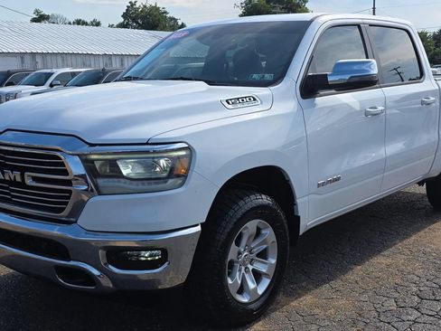 Used 2023 RAM 1500 Laramie AWD/4WD image 7